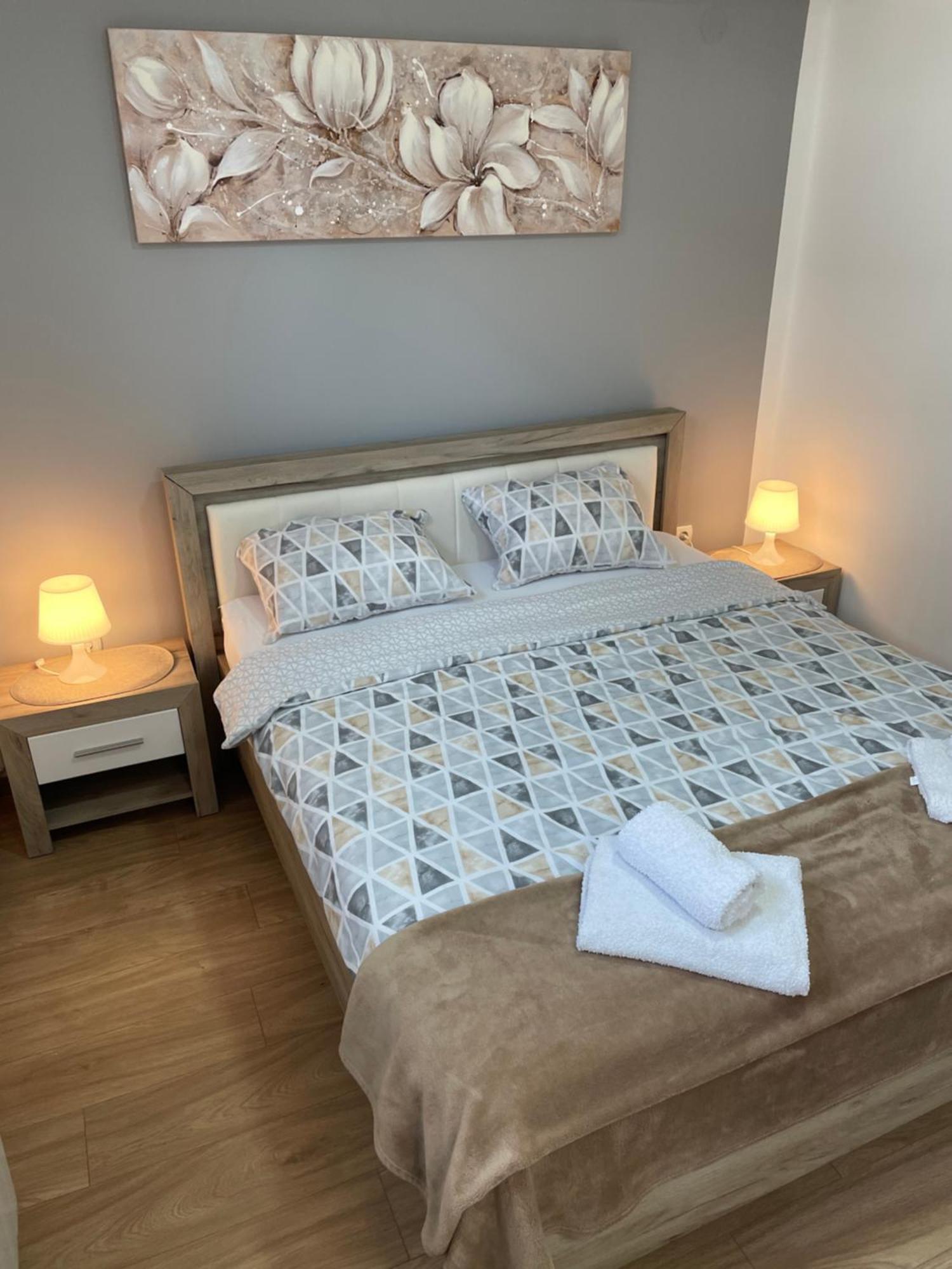 Airport Stay Apartments Surčin Екстериор снимка